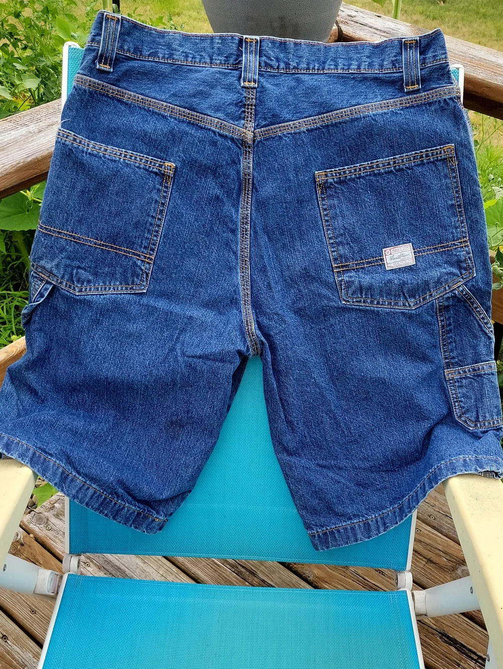 Levi's Medium Wash Blue Denim Jean Carpenter Shorts Sz 34